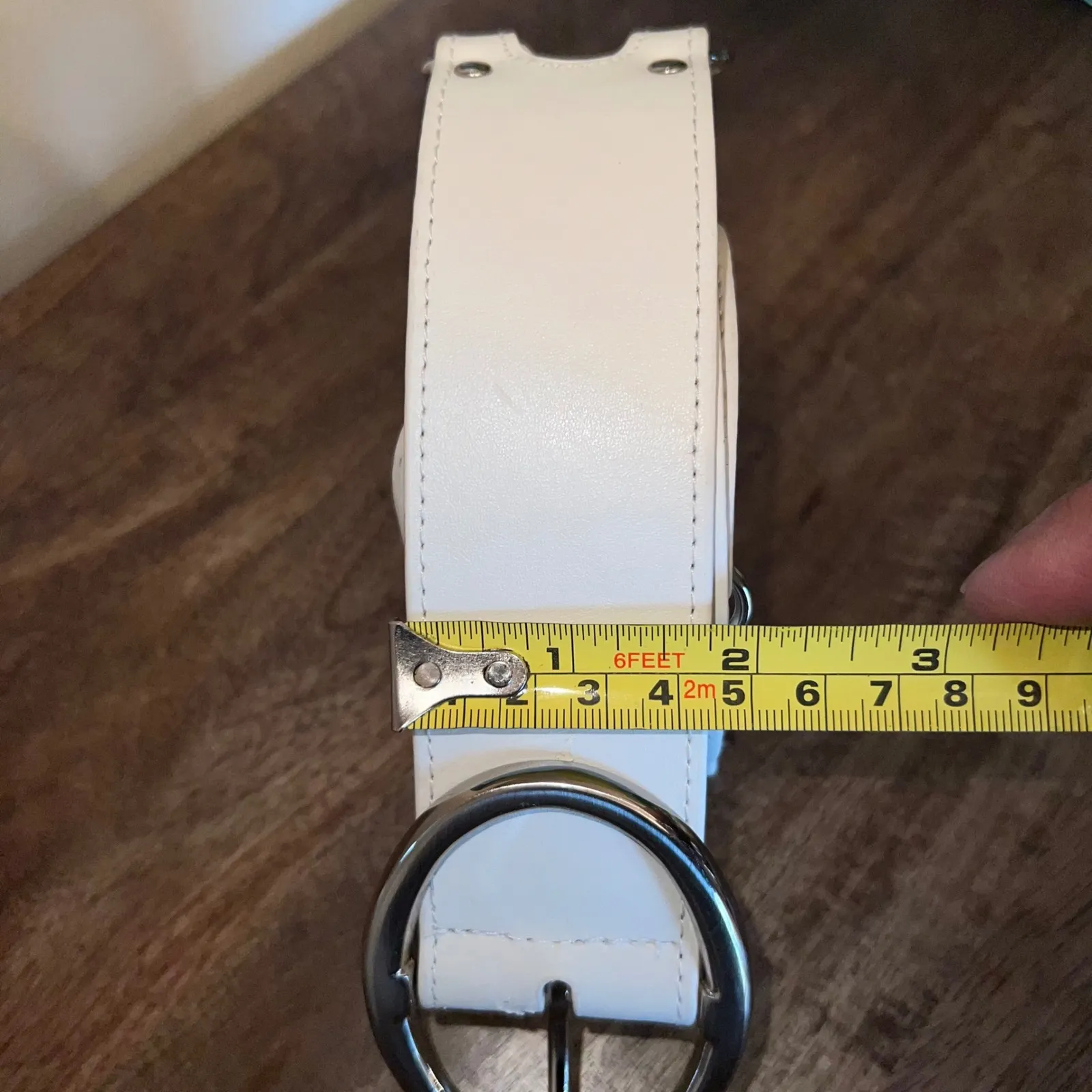 Womens White Leather Belt‎ Size S Silver Oval Buckle Fashion Accent - Image 3