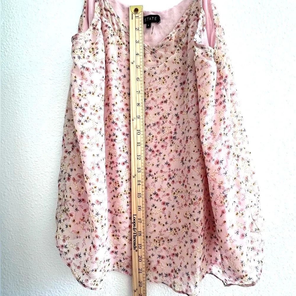 Women's floral sleeveless pink V neck barbie core romantic blouse casual size L. Size L - Image 5