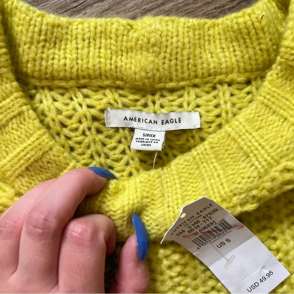 AMERICAN EAGLE Knit Yellow Sweater Size S NWT - Image 3