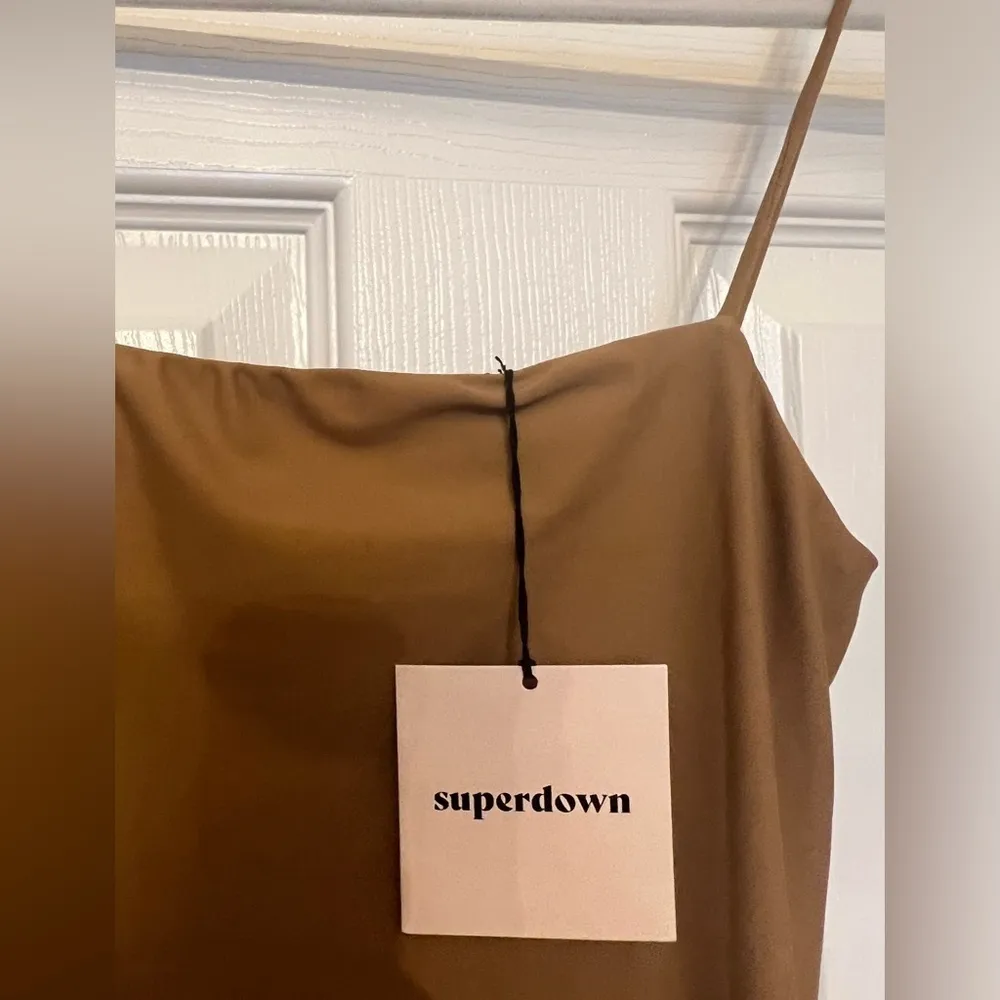 superdown Yovanna Midi Dress in Taupe - Image 8