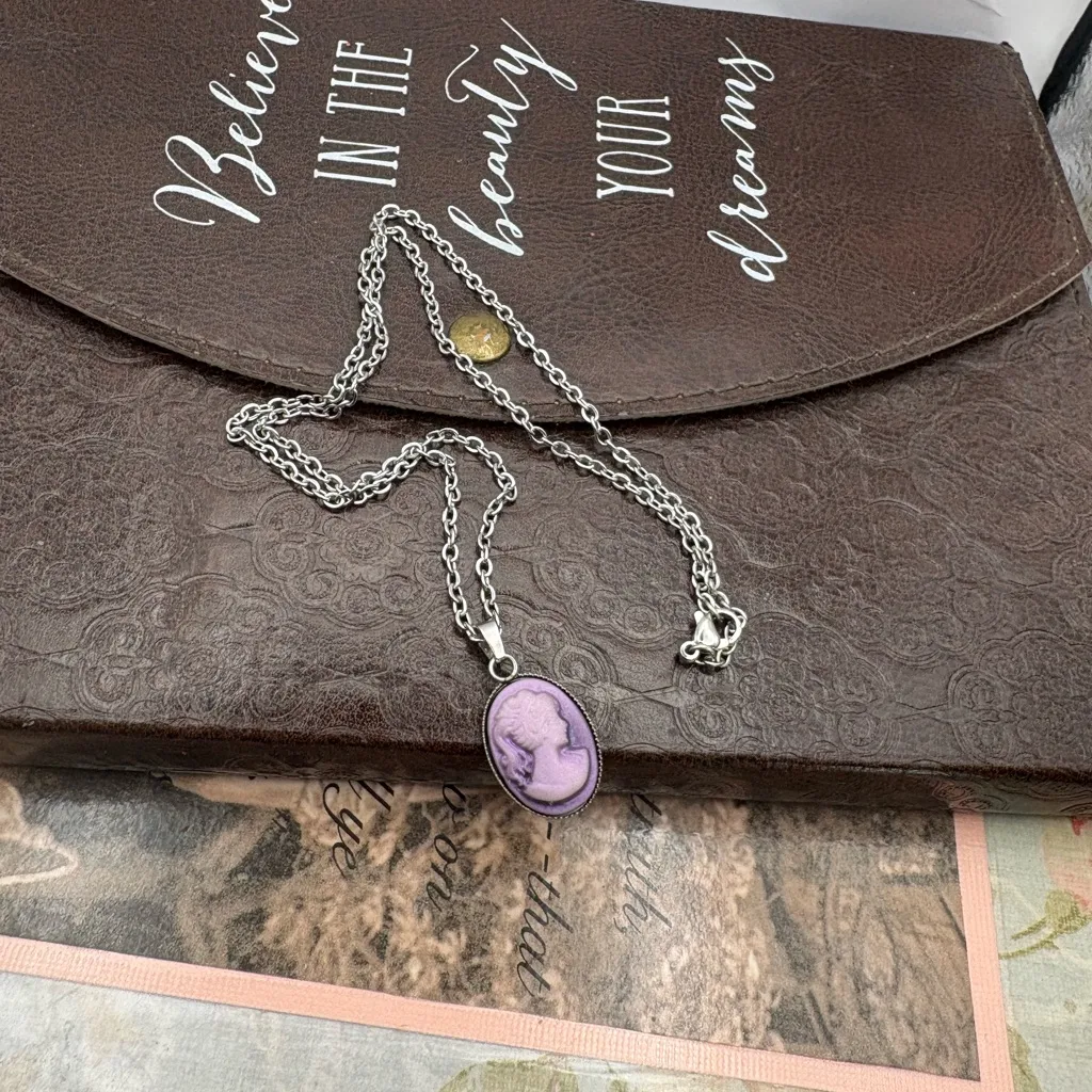 Purple Cameo Pendant Necklace Stainless Steel Chain Victorian Style Gift - Image 6