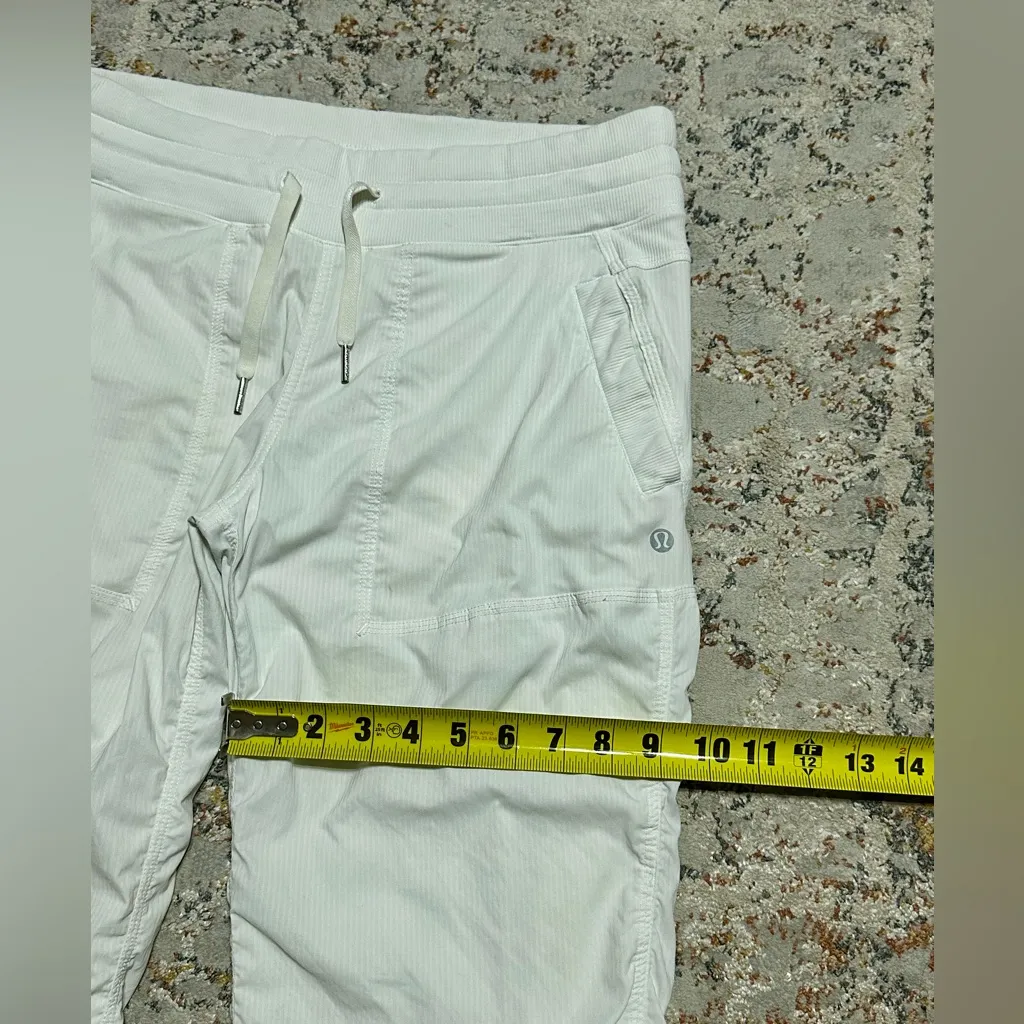 Lululemon  Dance Studio Mid-Rise White Cropped Pants Size 8 - Image 7