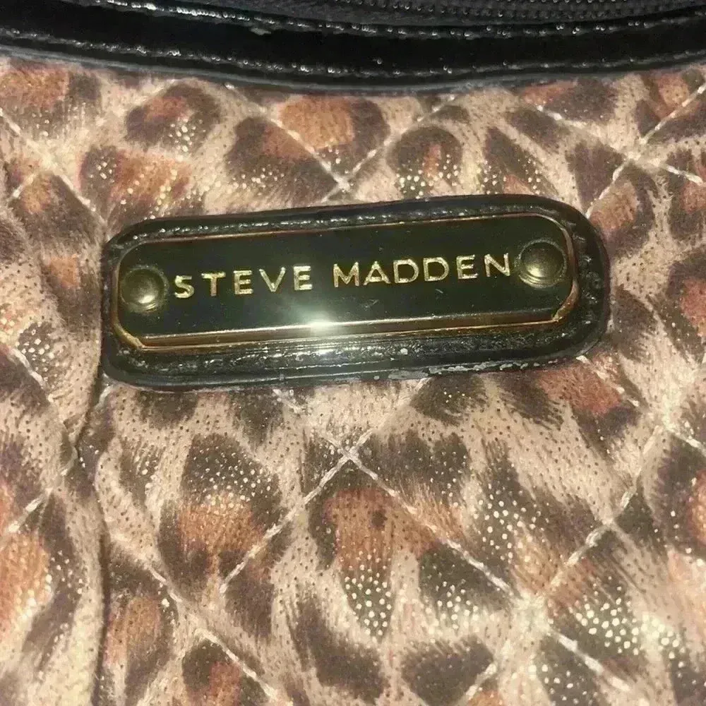 Steve Madden Cosmetic Bag - Image 2