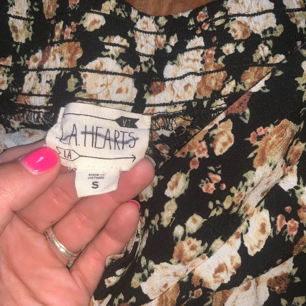 LA hearts shorts - Image 3