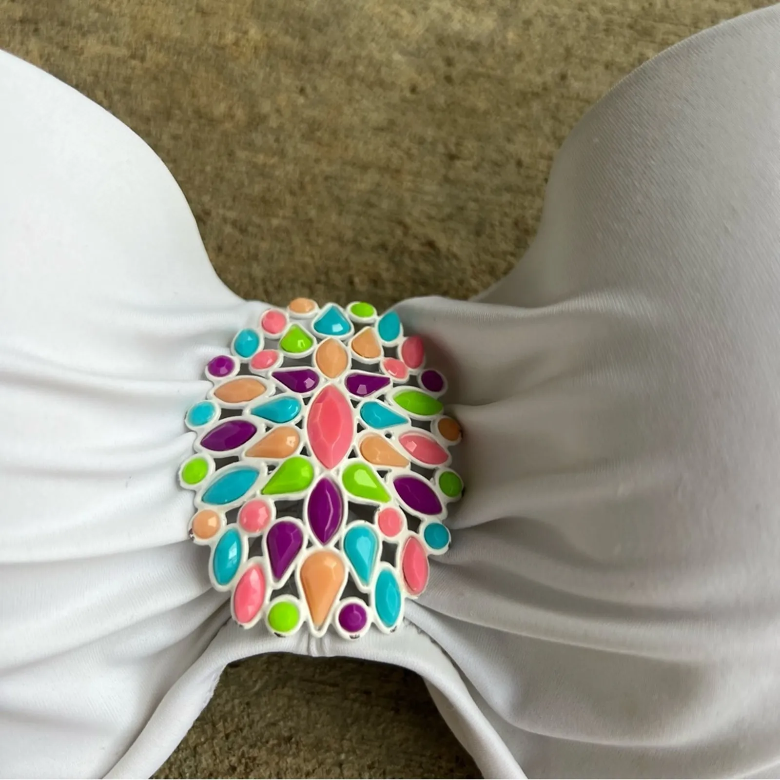 Victoria’s Secret 34D White Pushup Bandeau bikini top with broach detail - Image 3
