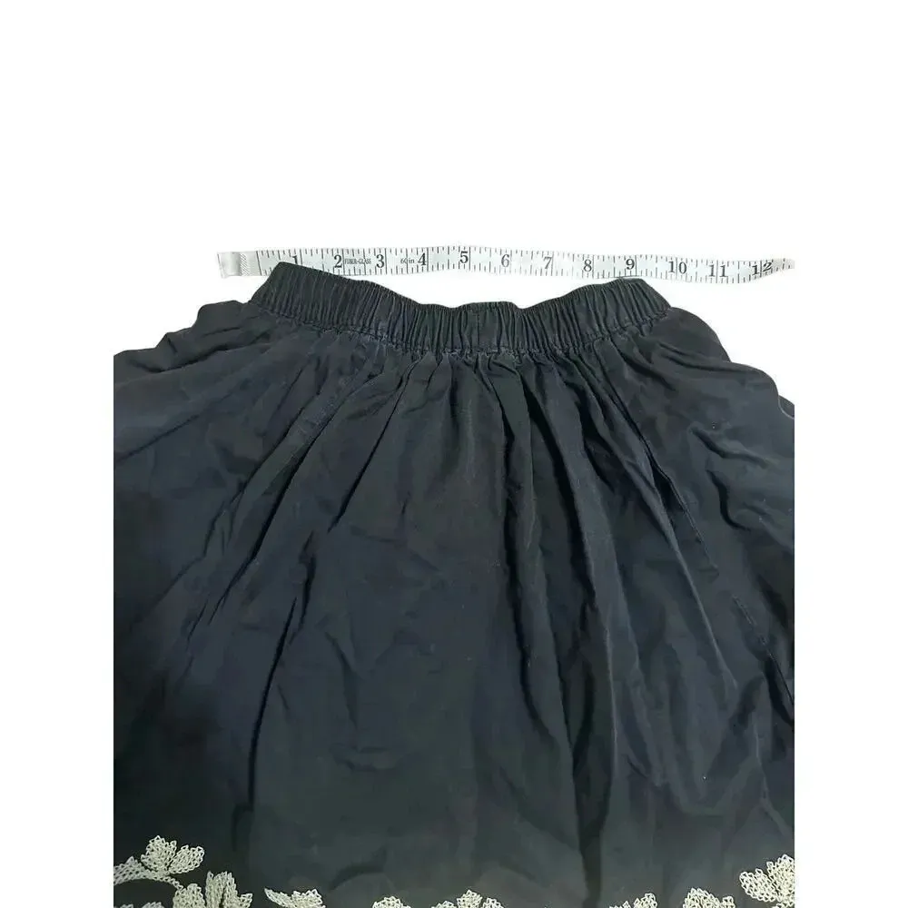 Tea Floral Embroidered Skirt Size 6 Black Cream Lined Pull - Image 6