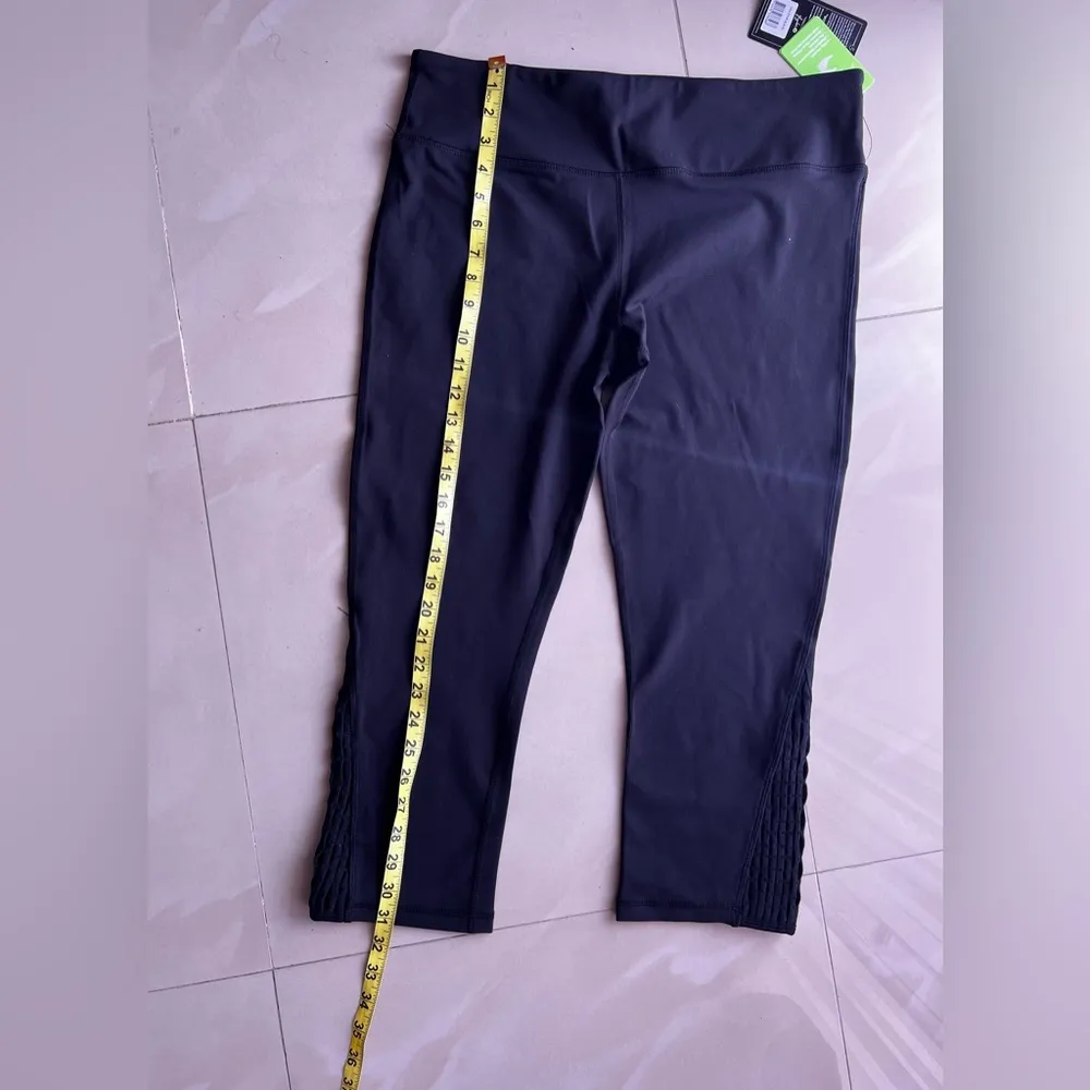 Glyder Glyder Capri Leggings Womens  LX Black Nylon And  Spandex Lightweight New - Image 5