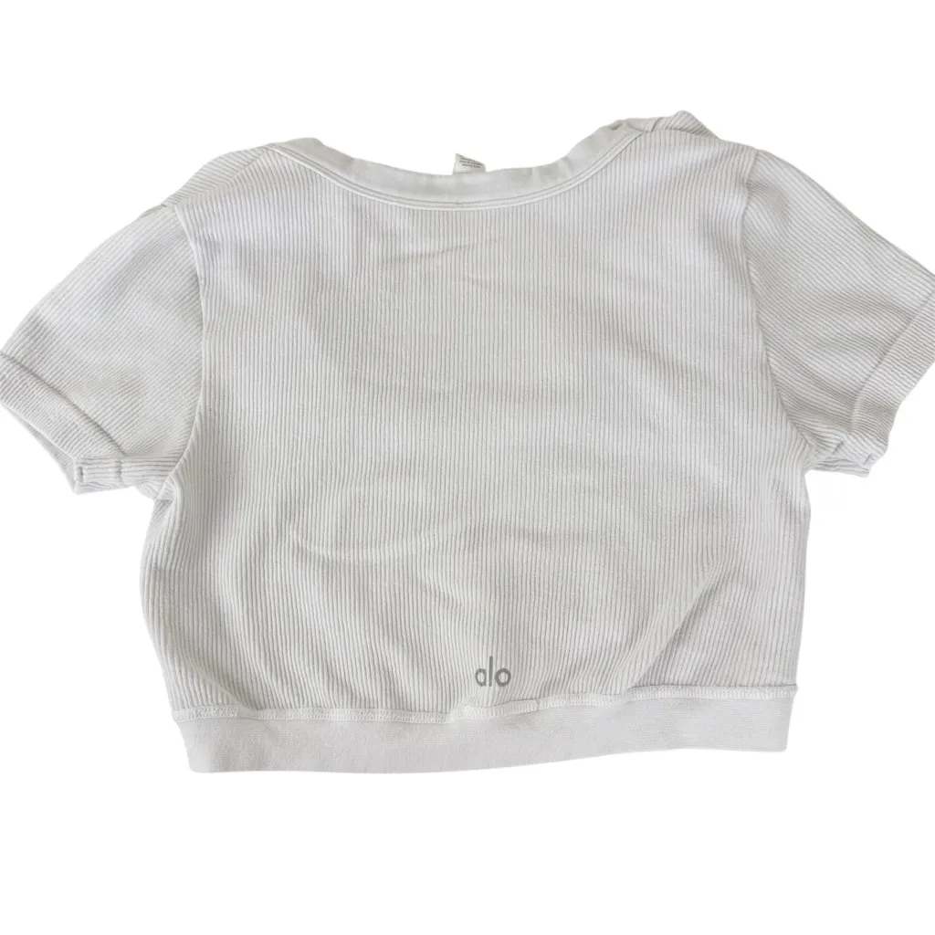 Alo Yoga Seamless Ribbed Serene Cropped Top - Image 5