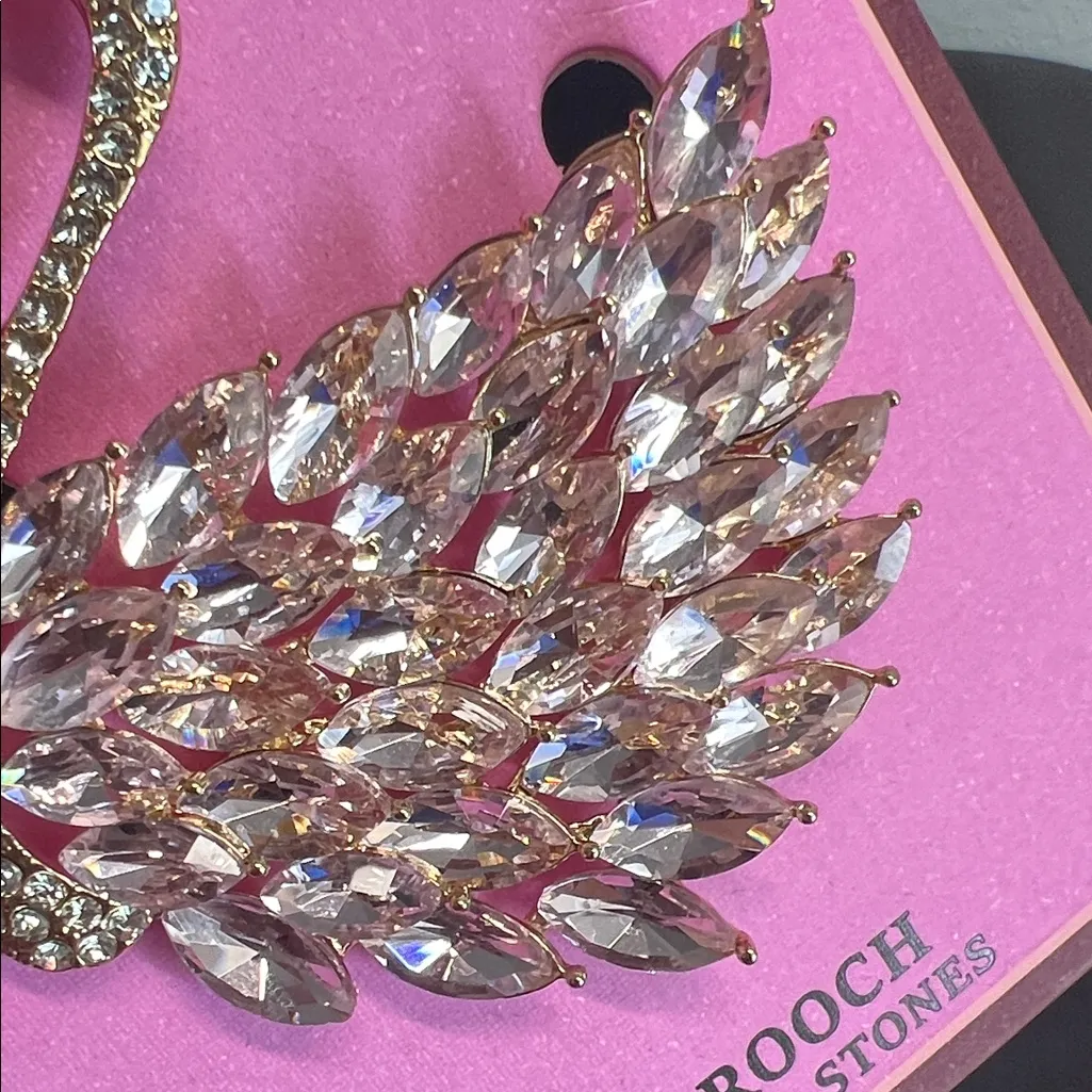 Piper K | Swan Brooch - Image 7