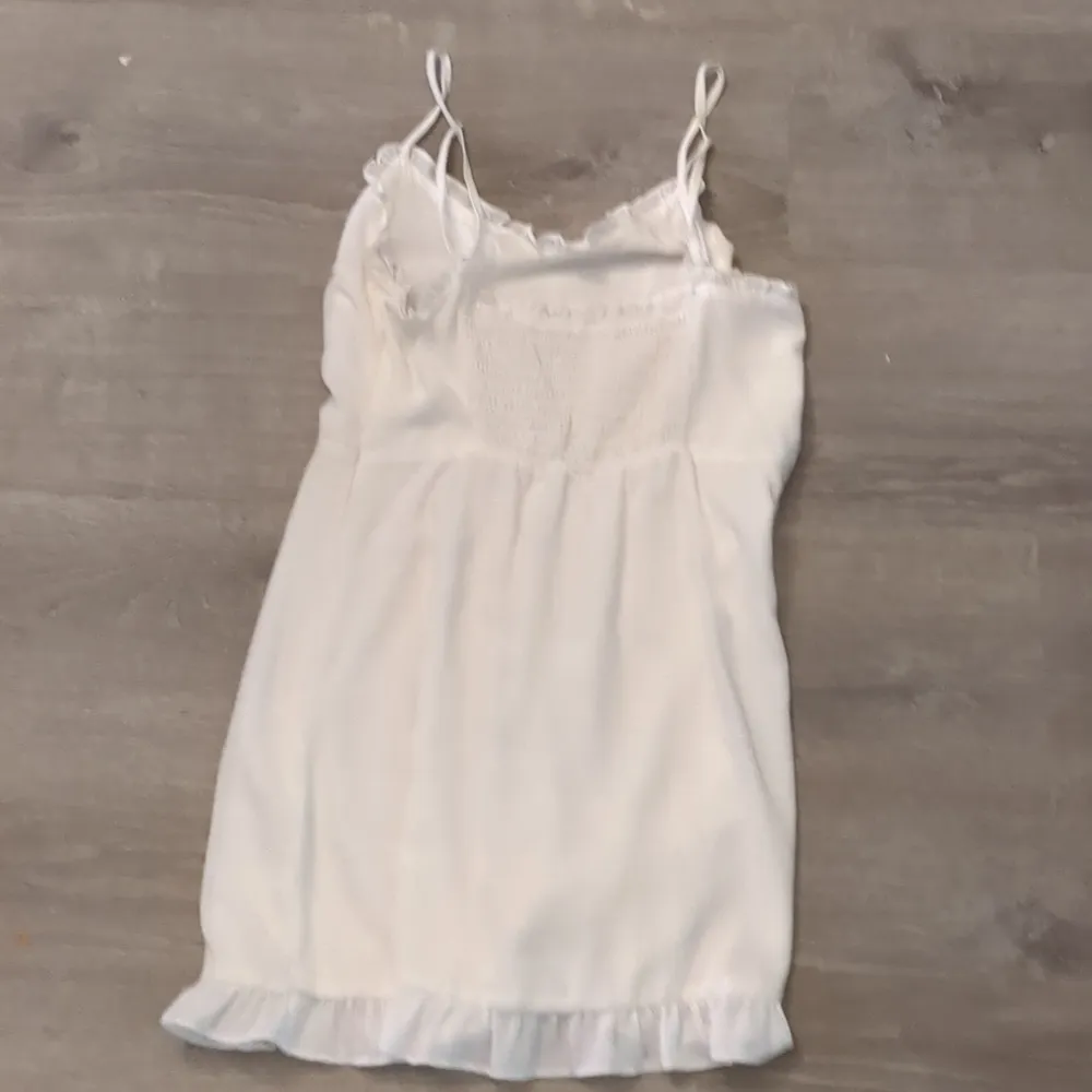 Superdown white dress size large - Image 5