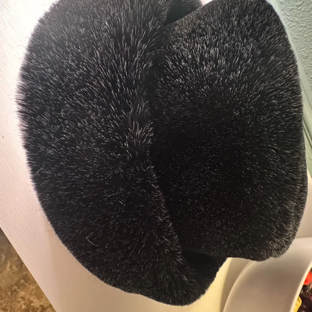 Elegant Black Ben Berger Vintage Luxury Collection Women's Faux Fur Bucket Hat - Image 4