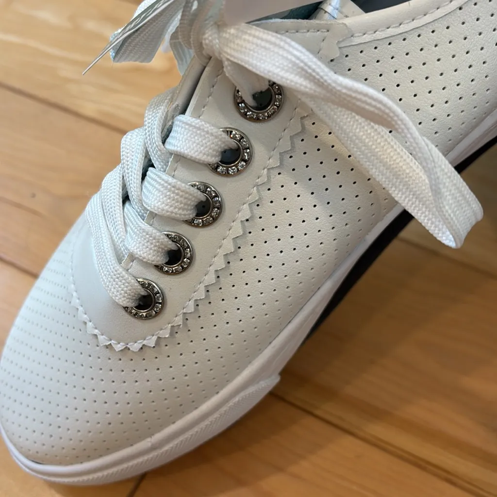 Tommy Bahama memory foam Perforated White Lace Up Sneakers - Image 11