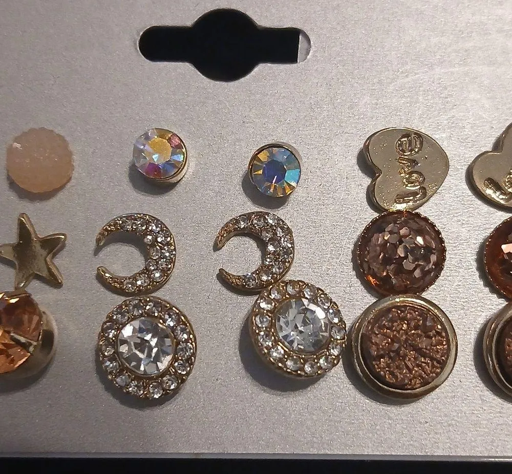 Lux accessories multi stud earring set Gold - Image 3