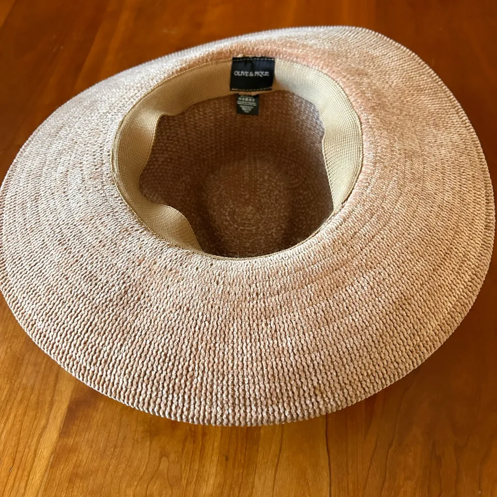 Olive & Pique Women's OS Chenille Fedora Hat Brown EUC - Image 6