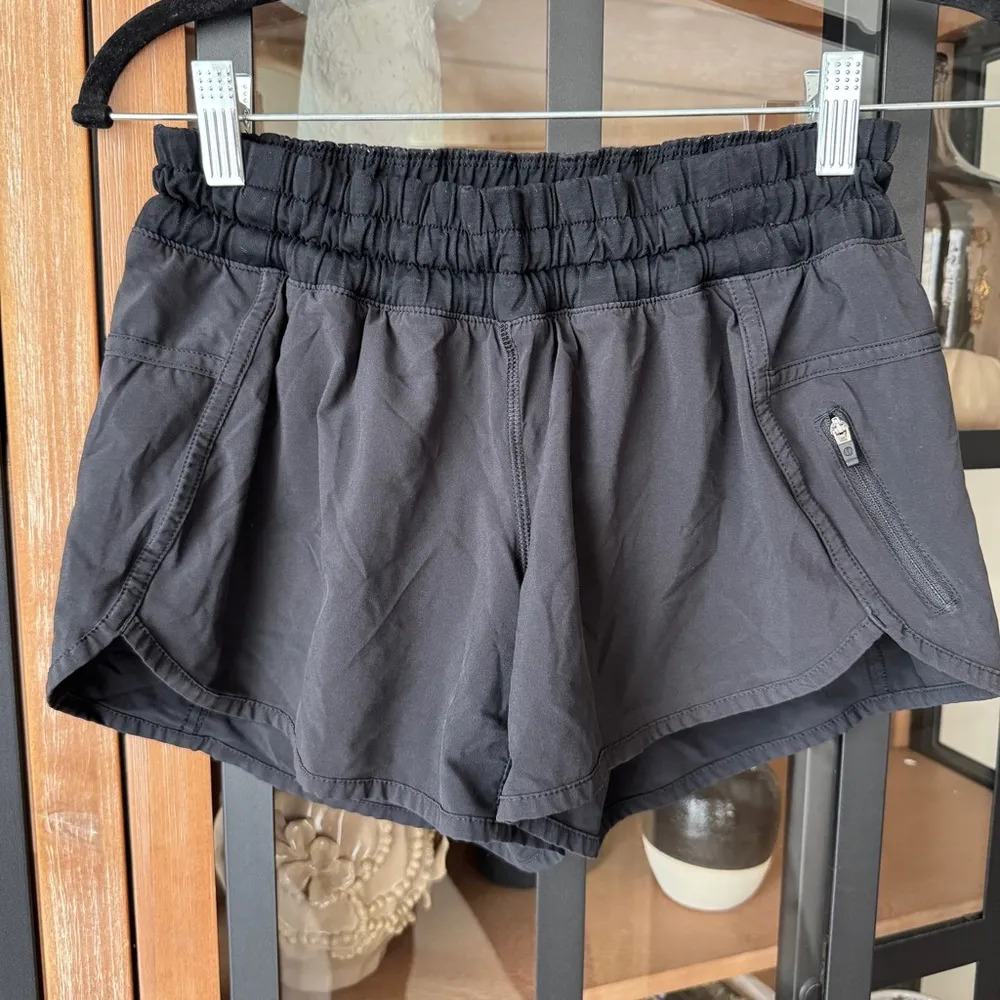 Lululemon Tracker Shorts V 4” inseam running low rise zipper pocket workout - Image 3