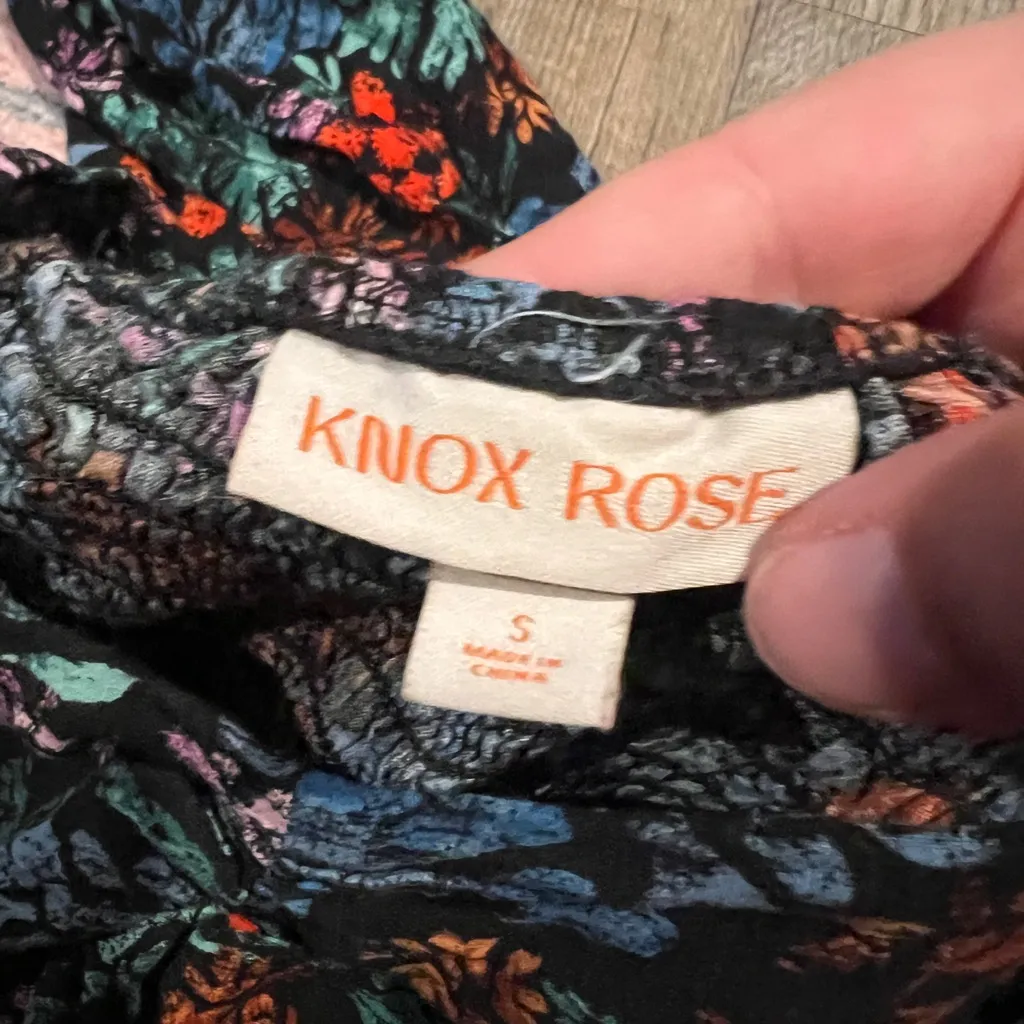 Knox Rose Floral Jumpsuit size small - Image 4