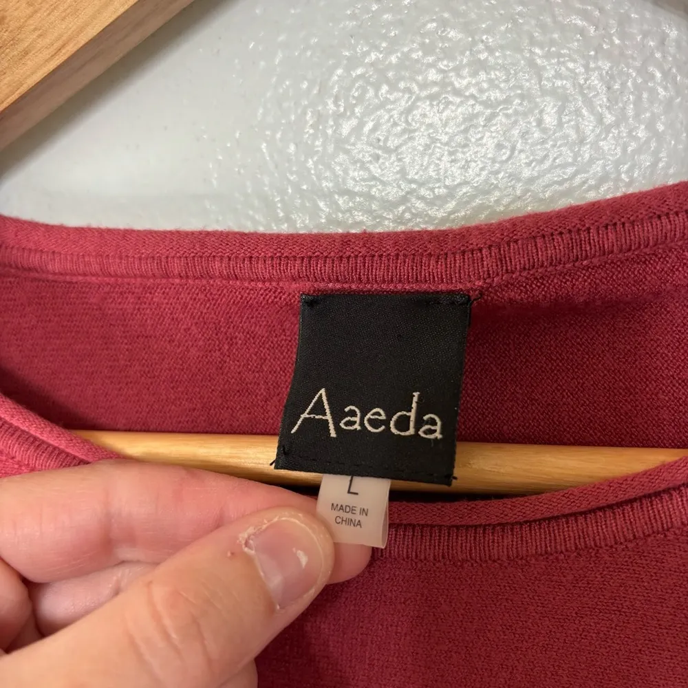 Aaeda Cutesy Embroidered Floral Sweater Size L Red Size L - Image 4