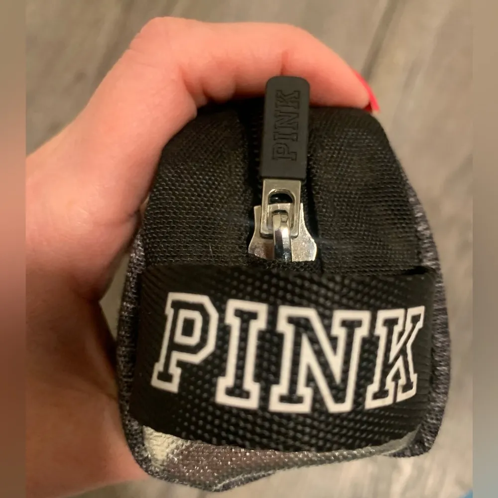 Victoria’s Secret PINK Zippered Pouch - Image 3