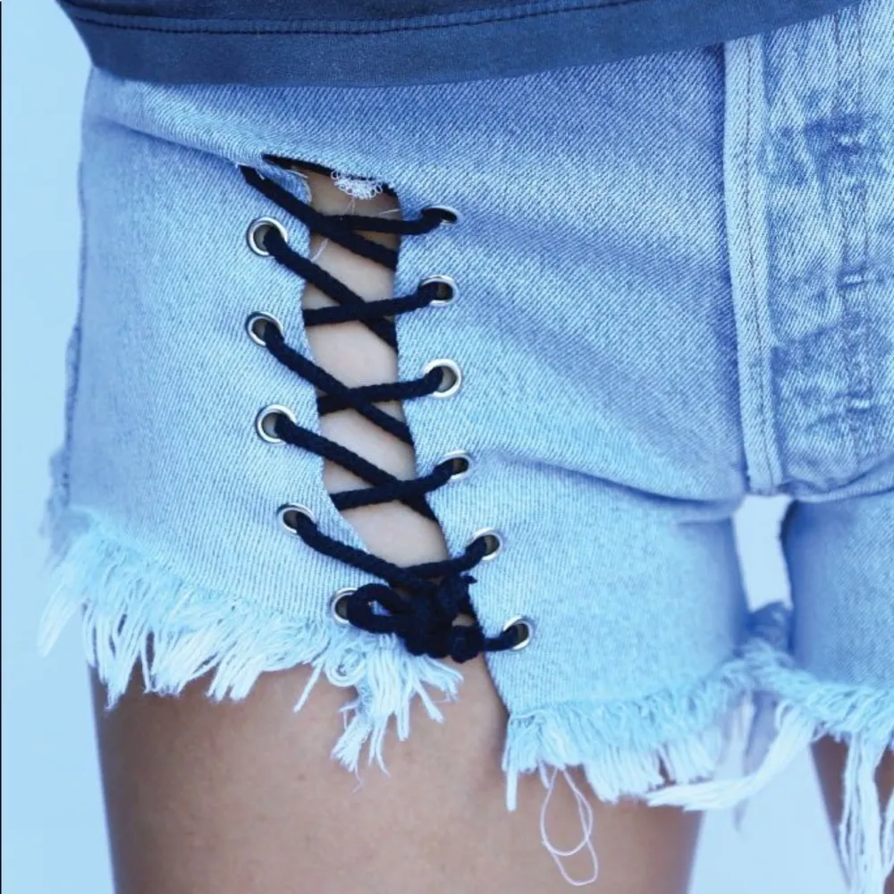 Lace Up Levi’s High Waist Shorts - Image 2