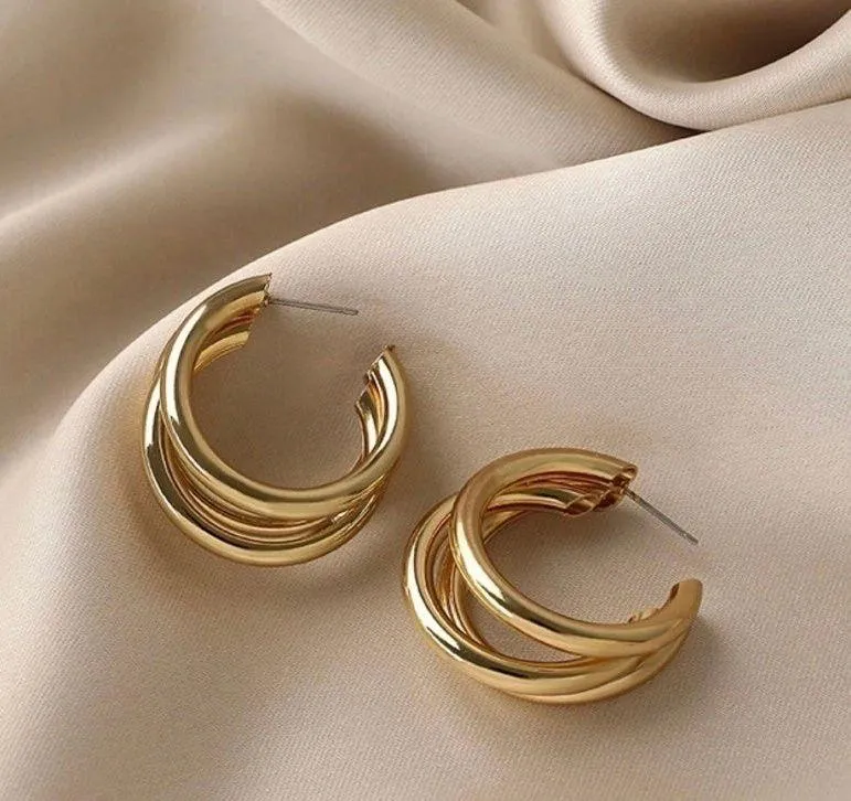 18K Gold Plated Lightweight Chunky Open Gold Hoop Earrings for Women - Image 3