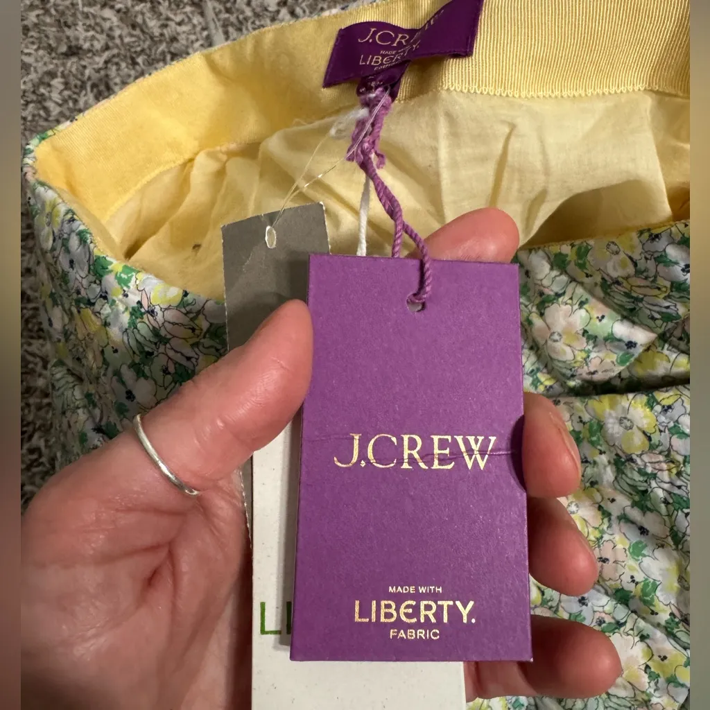 J. Crew Liberty Floral Button-Up Primaloft Thermal Skirt in size 2 
NWT Quilted - Image 4
