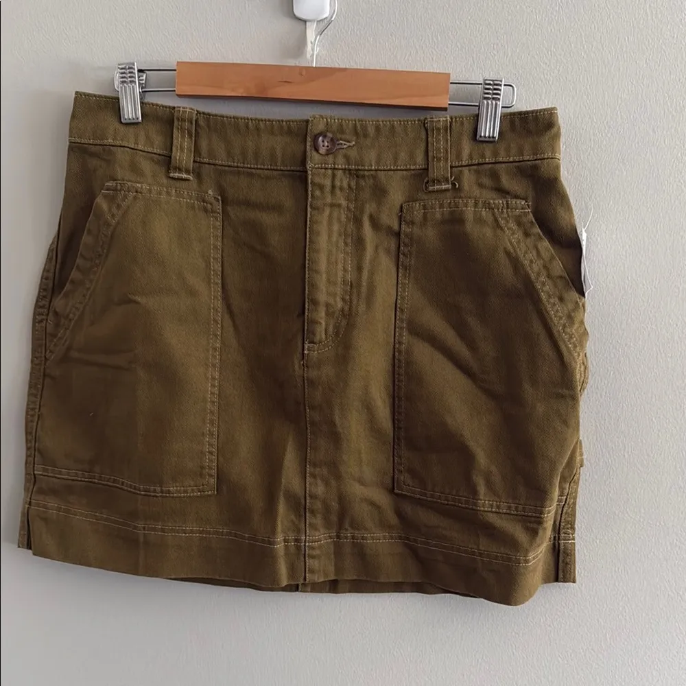 Old Navy Olive Green Cargo Women's Skirt - Image 3