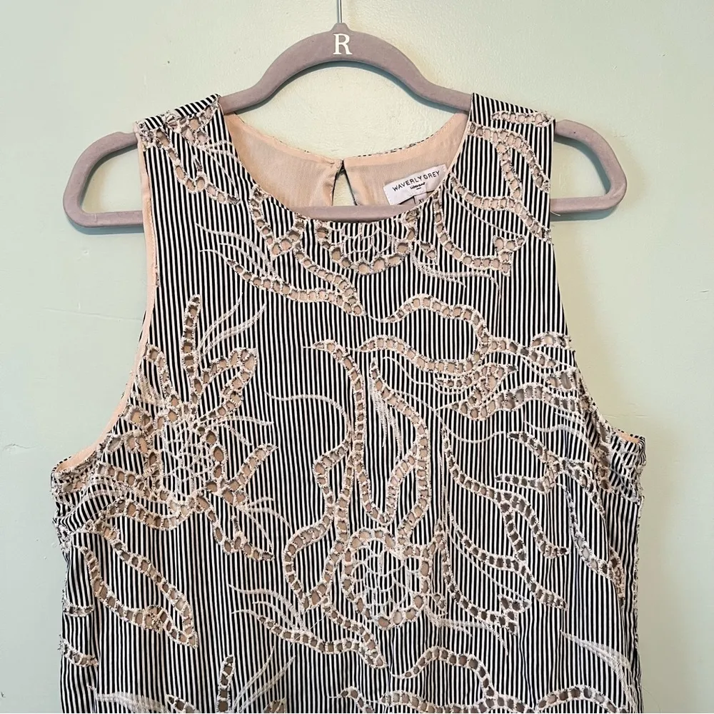 Waverly Grey Dress Carolyn Shift Blue & White Printed Embroidery Cut Outs XL GUC - Image 6