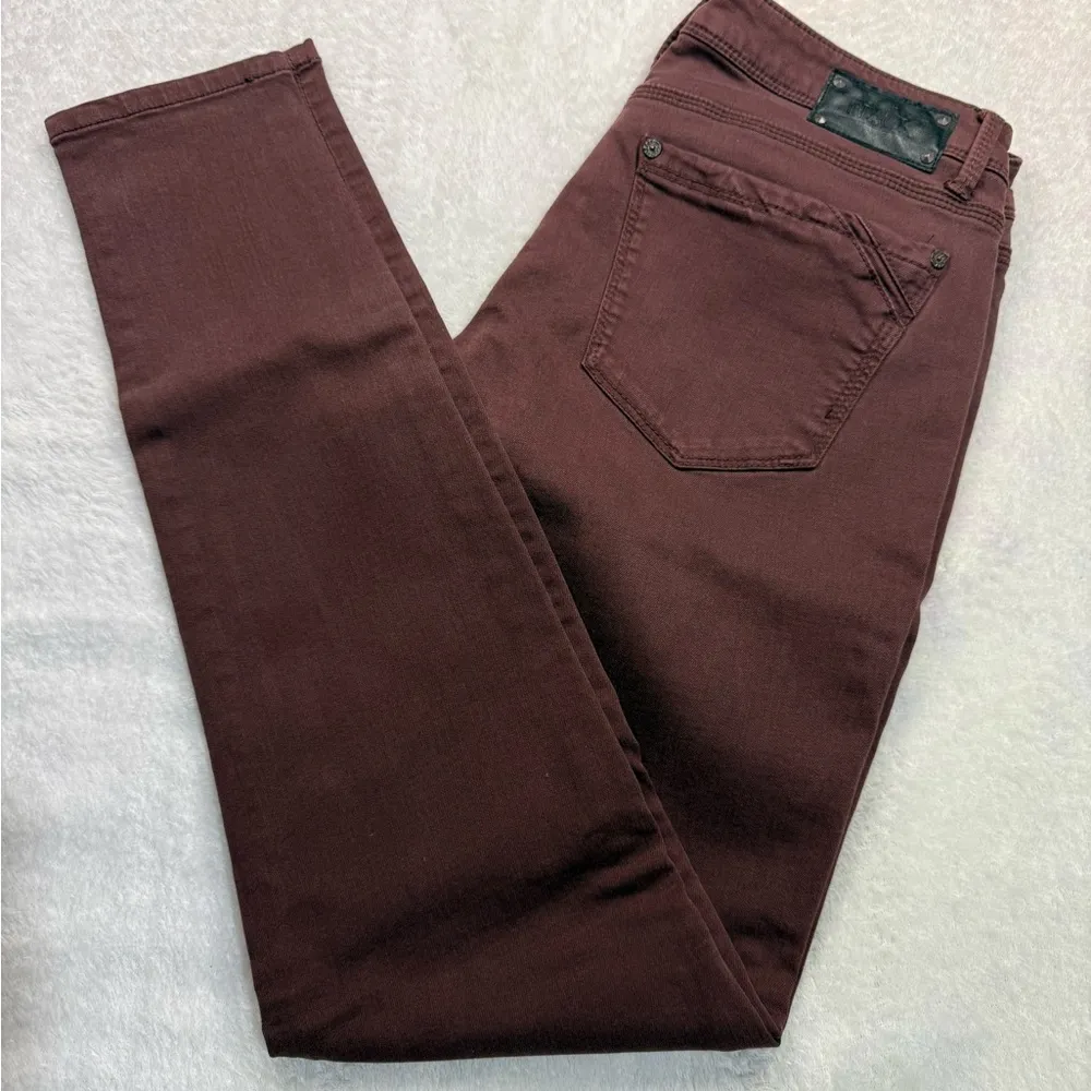 Buckle Brown Skinny Jeans with Tapered Fit - Image 2