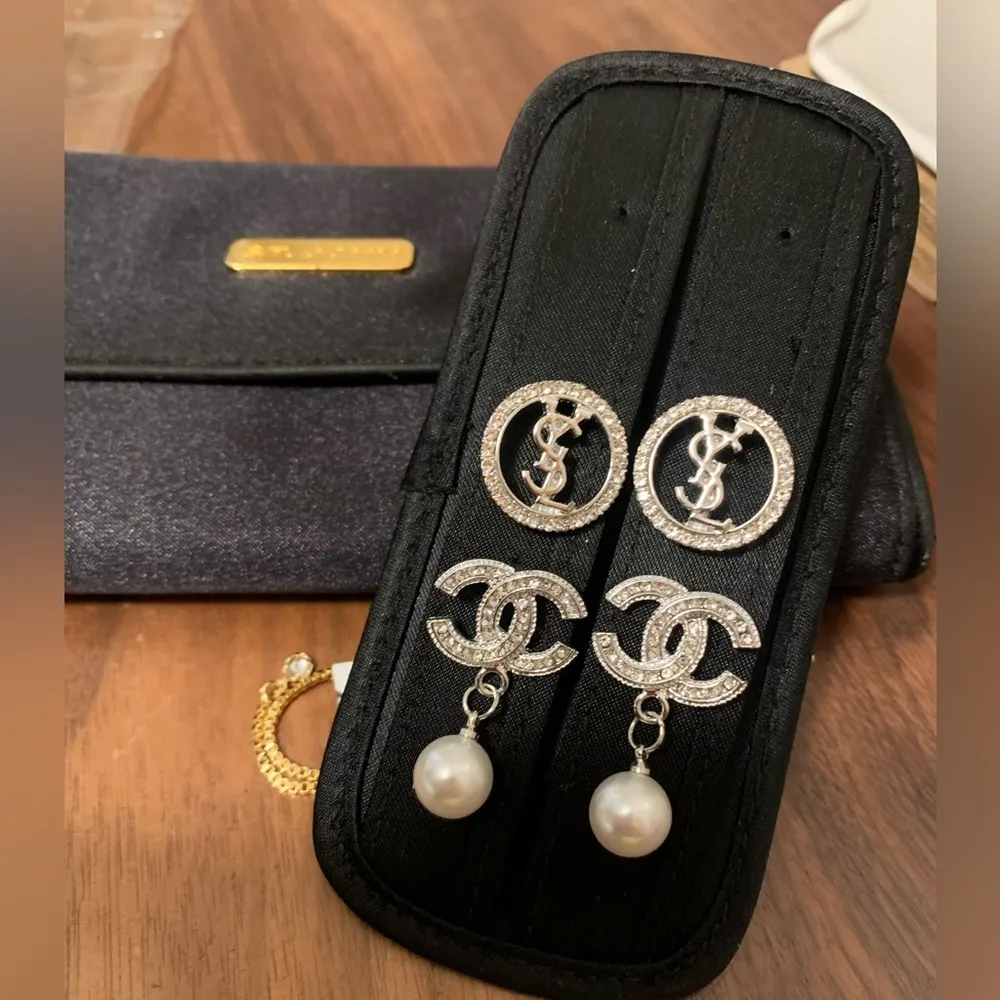 St John evening wallet in soft black - Image 4