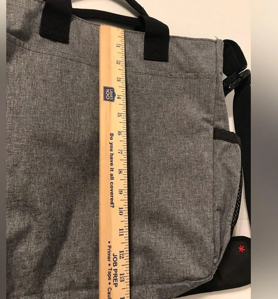 Skip Hop gray baby messenger diaper bag - Image 7