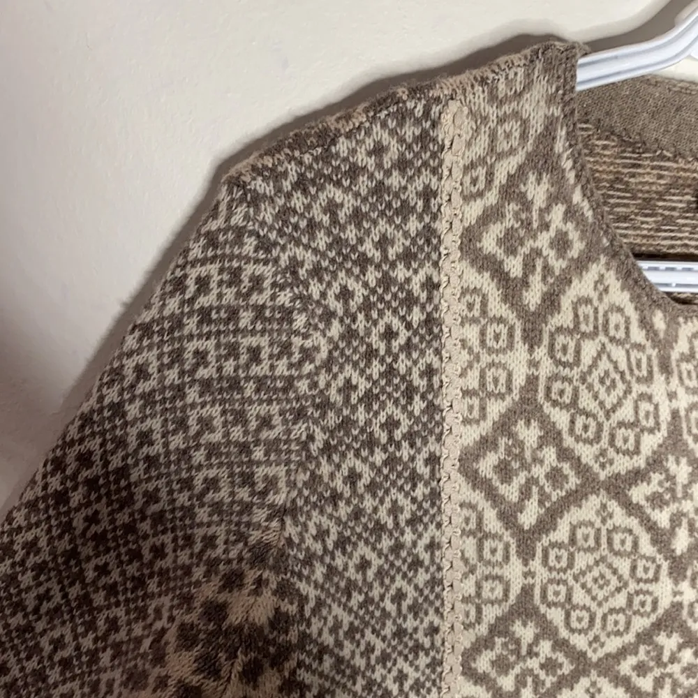 Talbots ethnic lambswool patterned sweater size M - Image 59