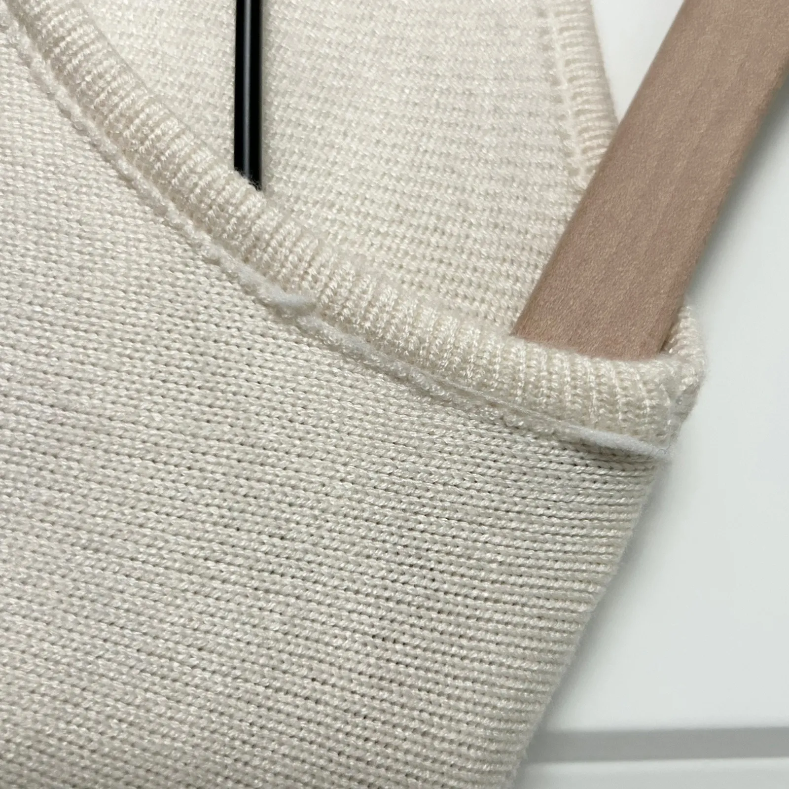 Taylor Swift Red Era Varsity Knit Cream Pullover Sweater Size Medium - Image 4