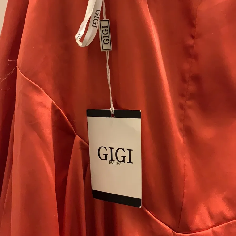 GIGI designs by La Femme evening gown - Image 6