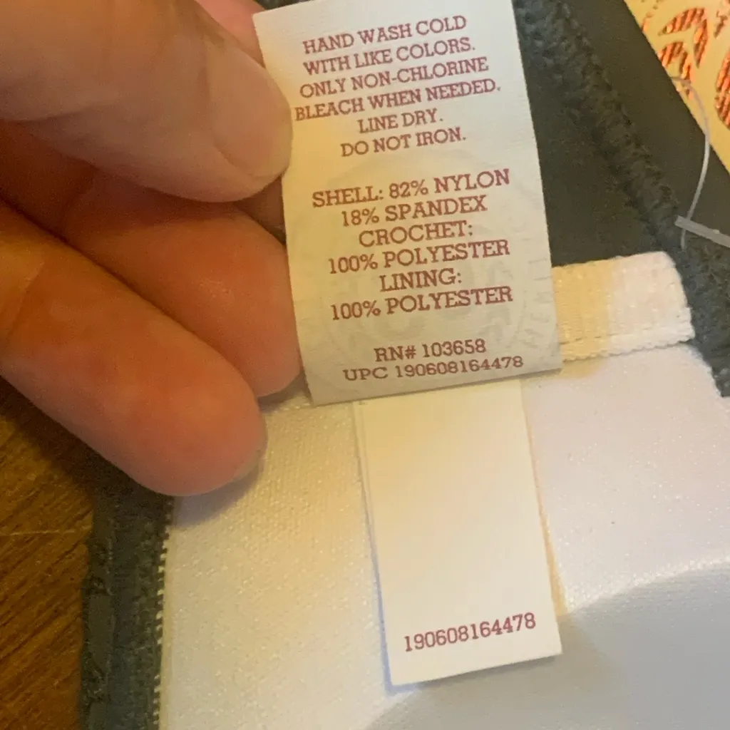 So NWT Bikini Top Small Olive Green Boho Crocheted - Image 4