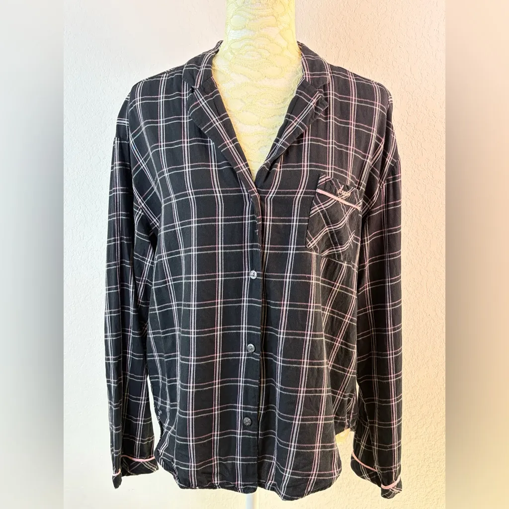 Victoria's Secret The Dreamer Black and Pink Plaid Flannel Sleep Shirt Medium - Image 2