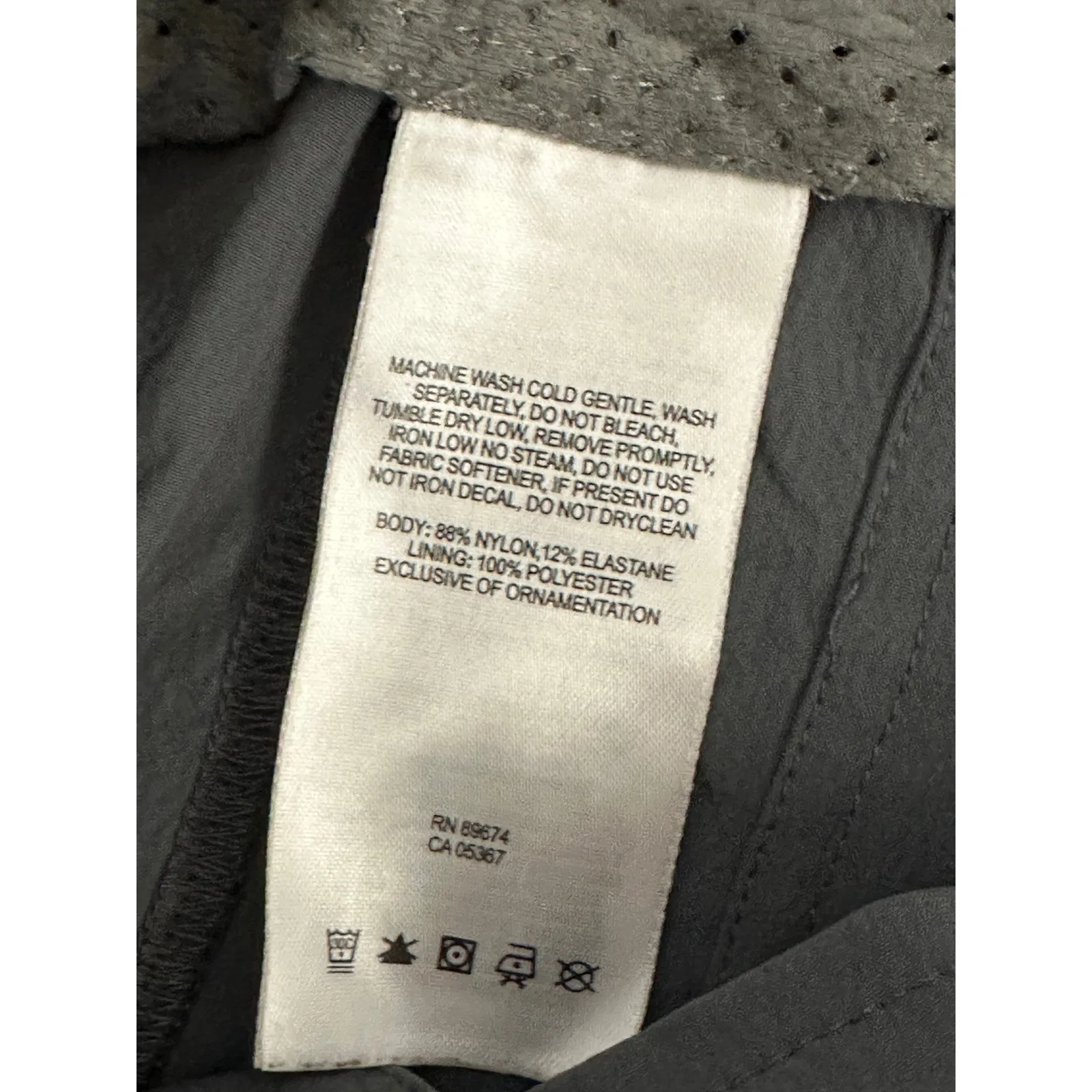 Mountain Hardwear Grey Nylon Drawstring Convertible Pants Women's Size 2/32 - Image 7