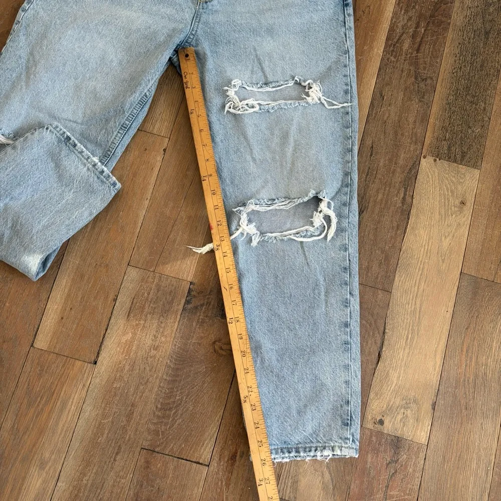 Zara Light Wash Distressed Denim Jeans Size 10 High Waisted - Image 10