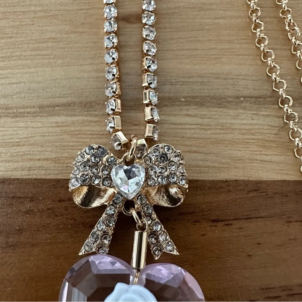 Betsey Johnson Clear Pink Heart With White Rose & Bow Gold Tone Necklace - Image 3