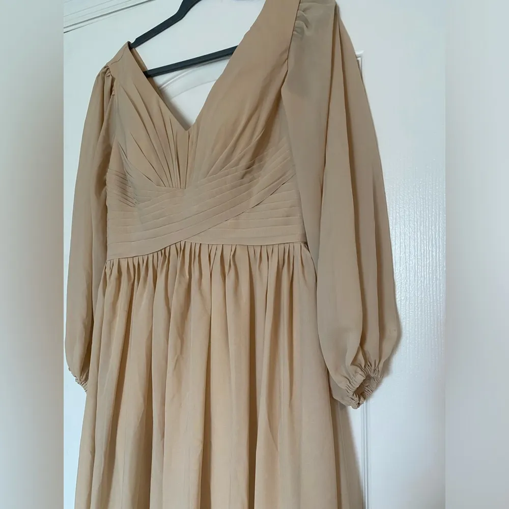 Long sleeve tan maxi formal dress Size M - Image 2