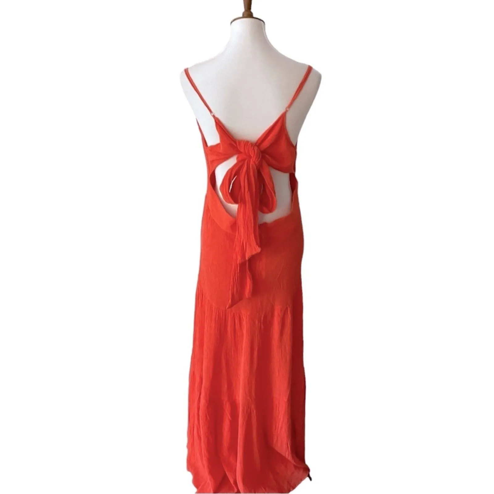 Showpo 14 Maxi Dress Long Plus Tie back Boho Dress Adjustable Strap Resortwear - Image 4