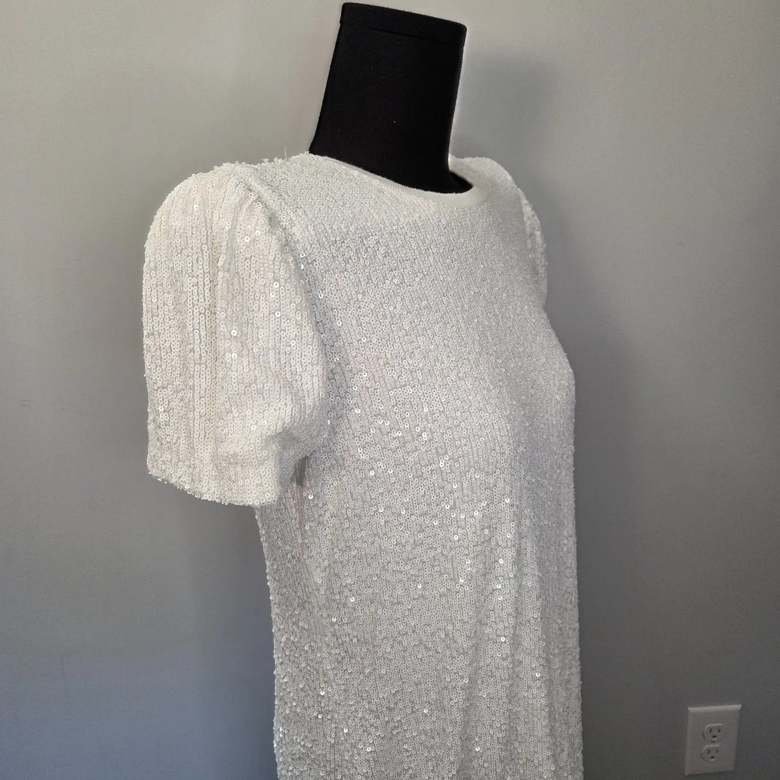 Generation Love Donna Sequin Mini Straight Dress Puff Sleeves Shell Medium - Image 13
