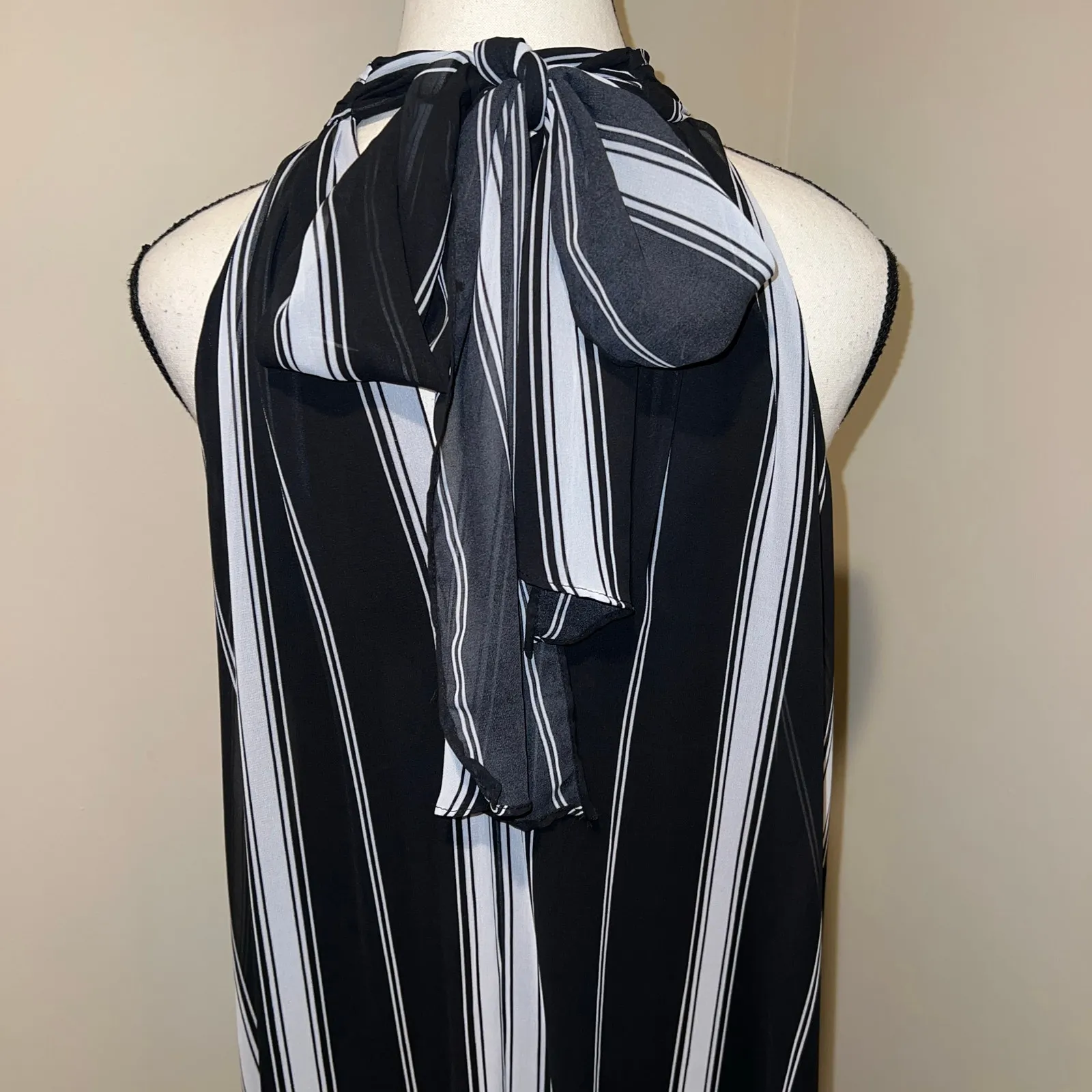 Halogen Wide Leg Halter Neck Black White Striped Flowy Jumpsuit Tie Neck Size XS - Image 5
