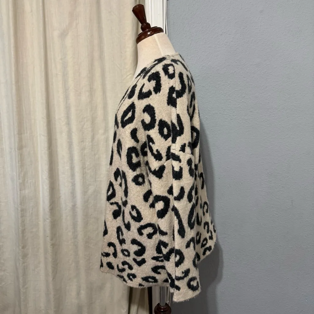 Her Bottari Women Tan Black Leopard Print Cardigan Oversized Long Sweater Sz S/M - Image 4