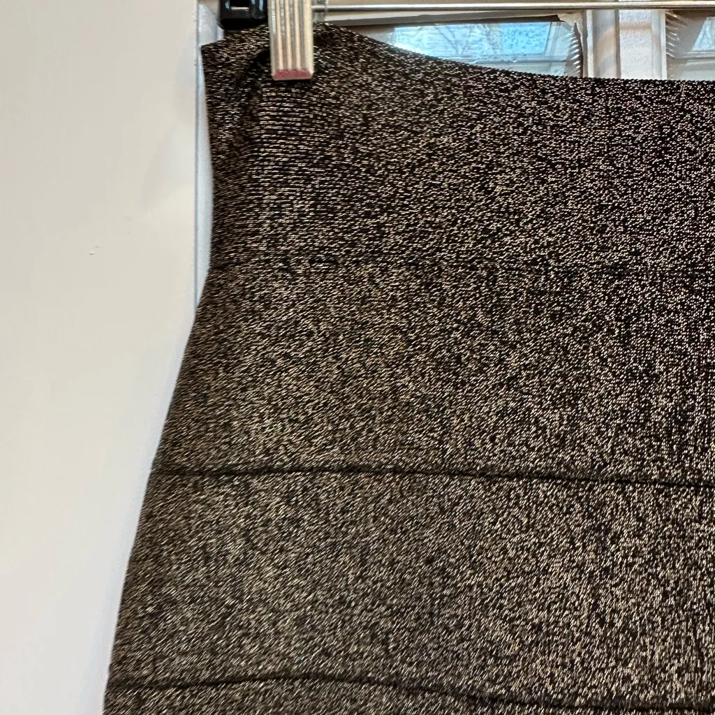 BCBGMaxAzria Black Gold Shimmer Metallic Bodycon Fitted Chic Punk Skirt Size M - Image 3