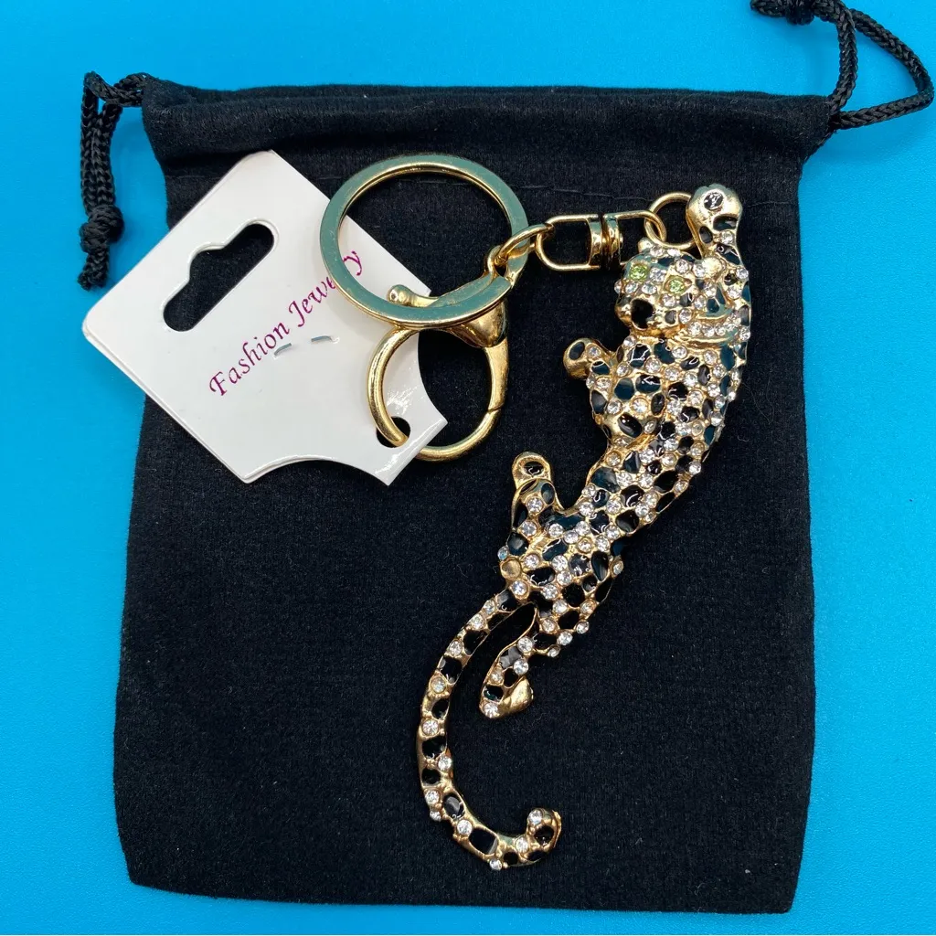 🐆 LEOPARD Climbing Bag Charm Keychain Rhinestones Green Eyes Gold - Image 5