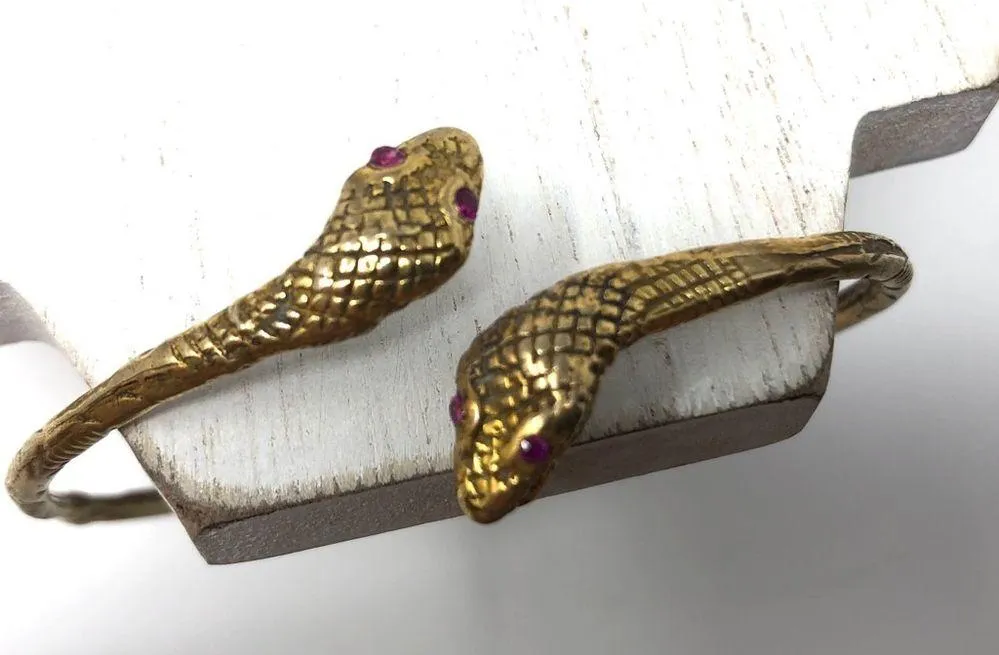 Serpent sterling silver, Ruby eyes wrap bracelet - Image 4