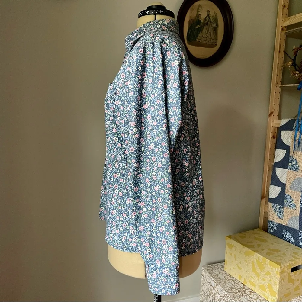VINTAGE 1990s floral denim button down - Liz Claiborne - Image 7