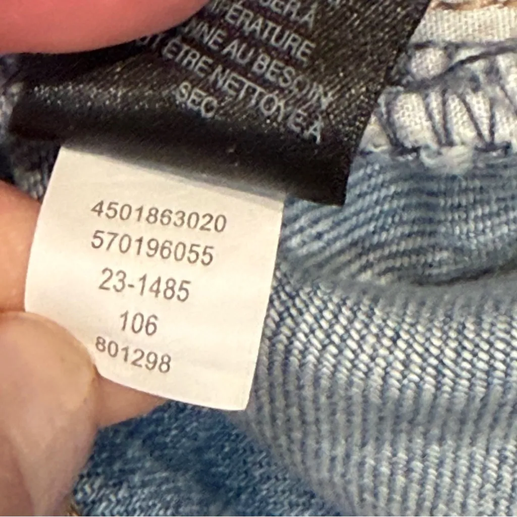 NEW White House Black Market Distressed Floral Embroidered Girlfriend Jeans 14 - Image 10