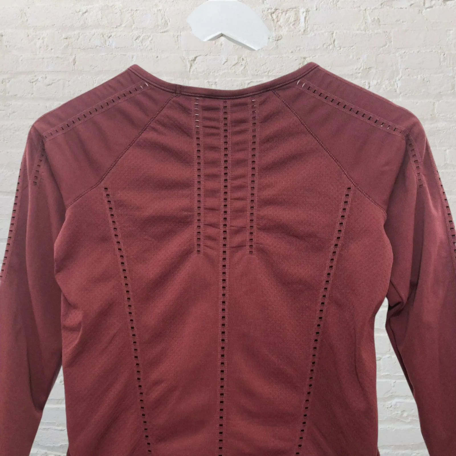 Athleta Foothill Seamless Top XS Spiced Cabernet - Image 5