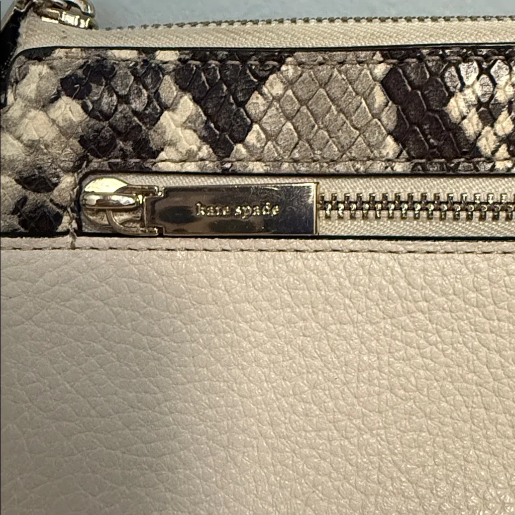 Kate Spade Leila Convertible Wristlet Clutch Wallet Purse Cream and Black - Image 4